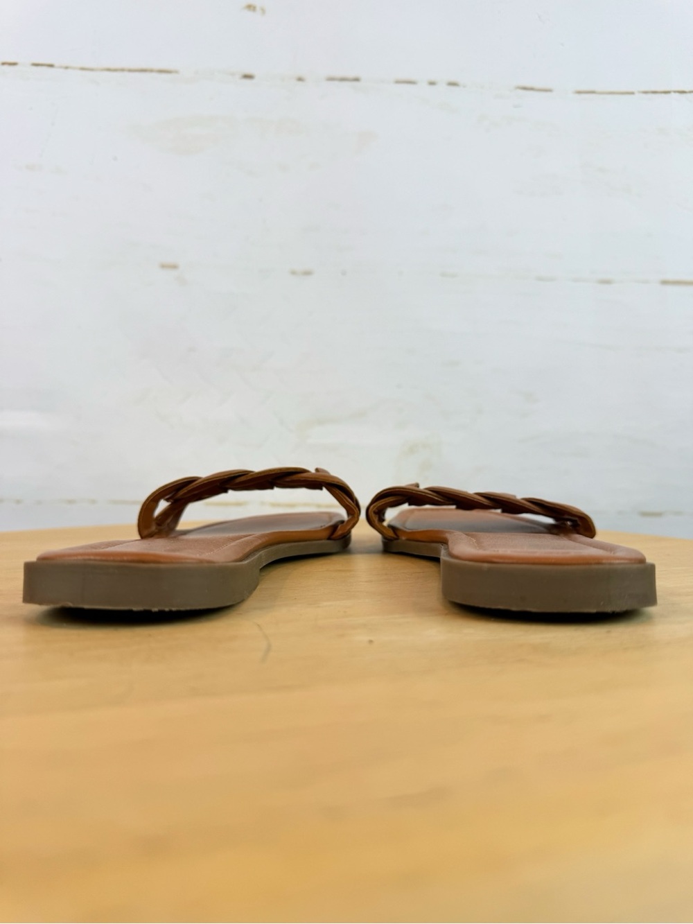 Kenneth Cole | Saddle Brown Slide Sandal, 8 - Picture 5 of 10